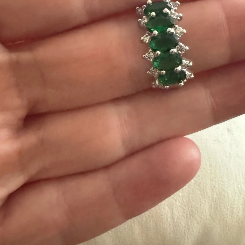 Sterling Silver Green‎ Gemstone & Diamond Accent Band Ring Size 6 925